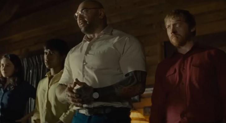 Dave Bautista már magyar szinkronnal a torkában kopogtat M. Night Shyamalan legújabb csavaros horrorjának előzetesében