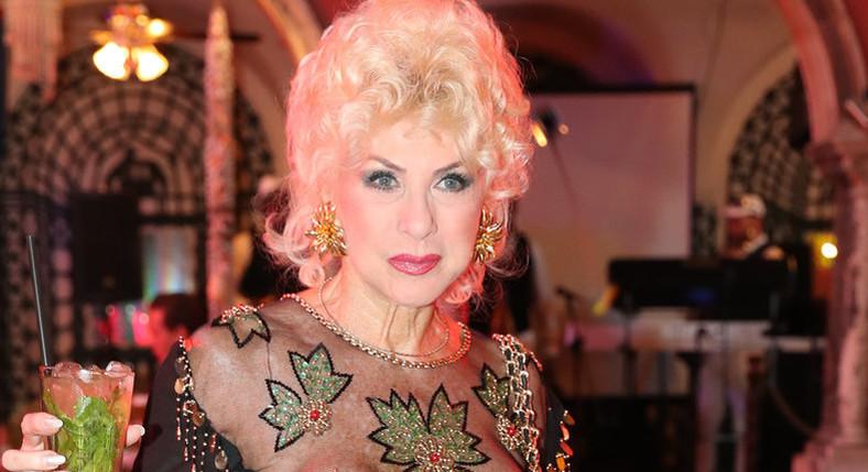 Túlzás vagy gyönyörű? Medveczky Ilona otthonát 9 darab karácsonyfa díszíti - videón a díva otthona
