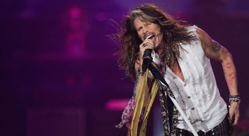 Kamaszlánnyal létesített nemi kapcsolatot Steven Tyler