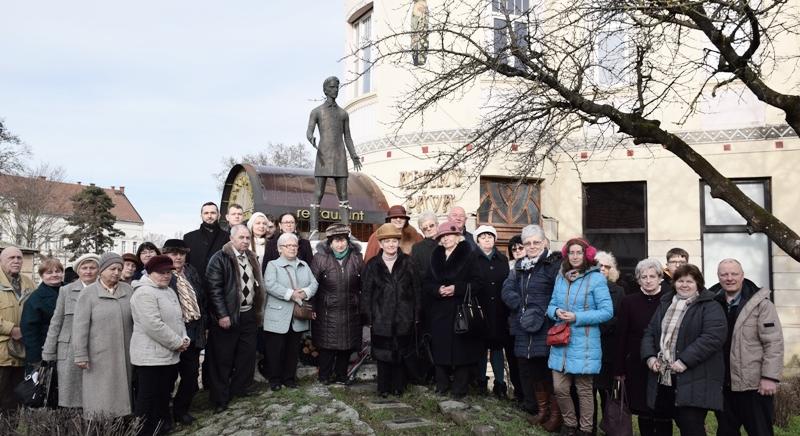 Tisztelgés Petőfi Sándor emléke előtt
