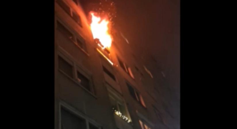 Teljesen kiégett egy miskolci család otthona, miután egy tűzijáték rakétája csapódott a lakásukba szilveszterkor