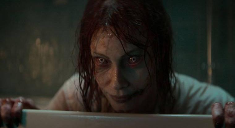 Vércunamival érkezett meg az Evil Dead Rise trailere