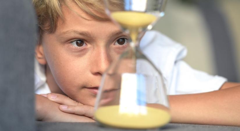 Ezért telik gyorsabban az idő, ahogy idősebbek leszünk