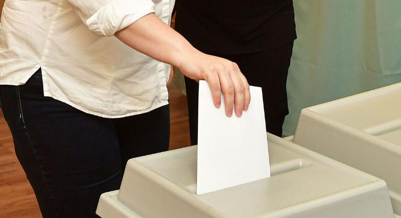 Elkezdődött az időközi választás a borsodi településen