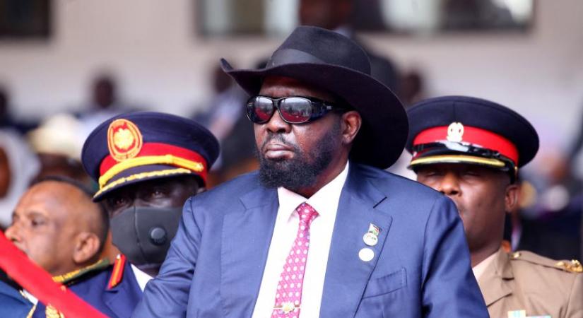 Levizelte magát a himnusz alatt a dél-szudáni elnök, hat újságírót tartóztattak le az erről kiszivárogtatott videó miatt
