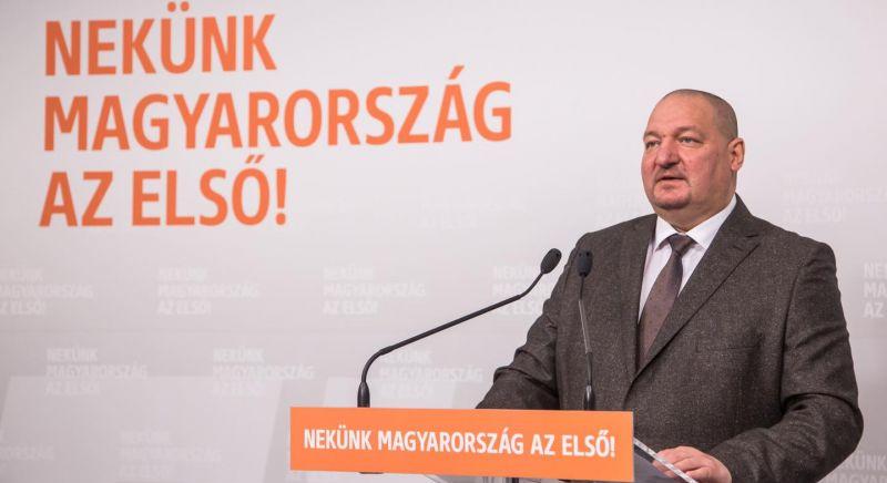 444: Németh Szilárd beígérte, de csak januártól csökkent a szociális lakások rezsije