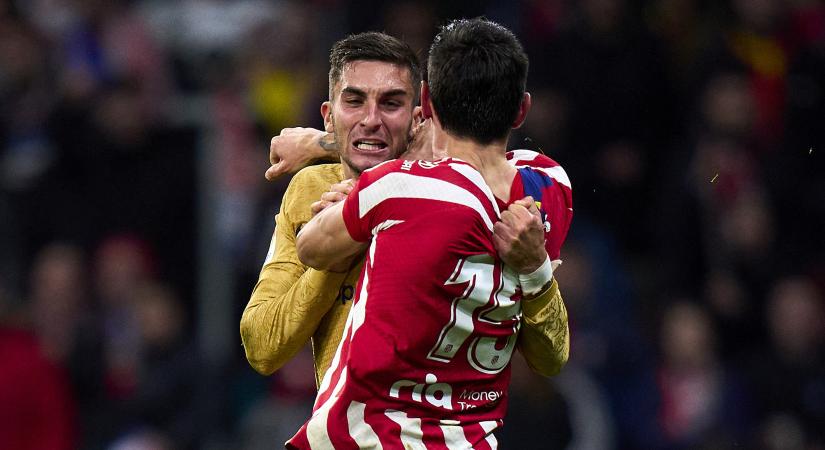 Birkózómeccset tartott a Barca és az Atlético játékosa, mindkettőt kiállították