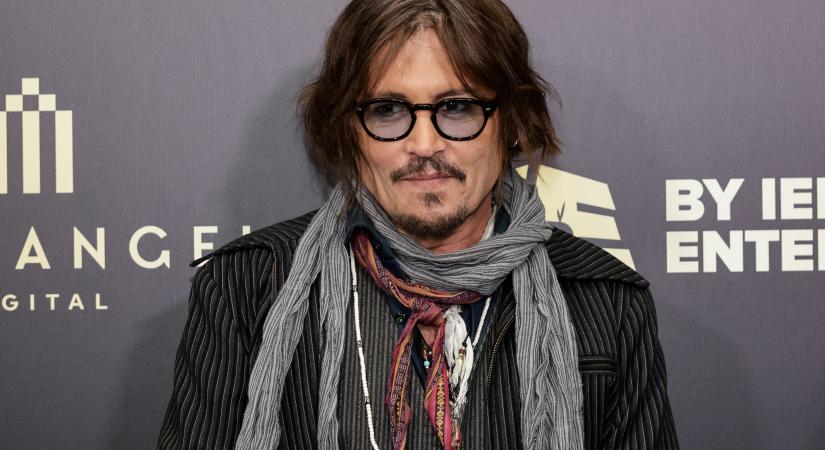 Johnny Depp megőszült új filmszerepében - Fotó