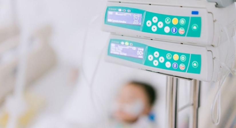 Riasztó felmérés: a kórházi orvosok kétharmada fel akar mondani