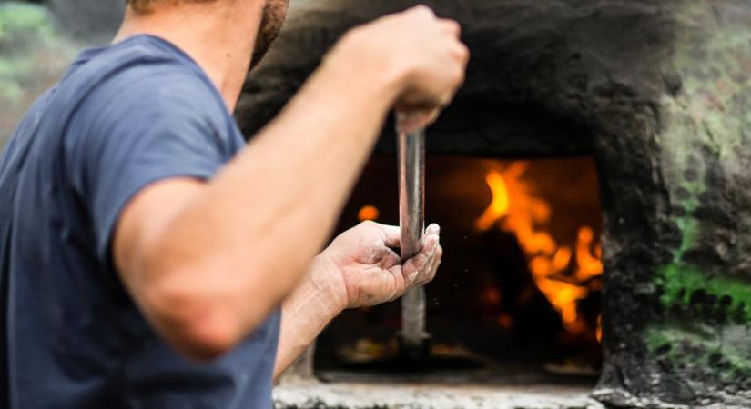 Krematóriumban sütött pizzára figyelt fel a Nébih - Valóság vagy csak reklámfogás?