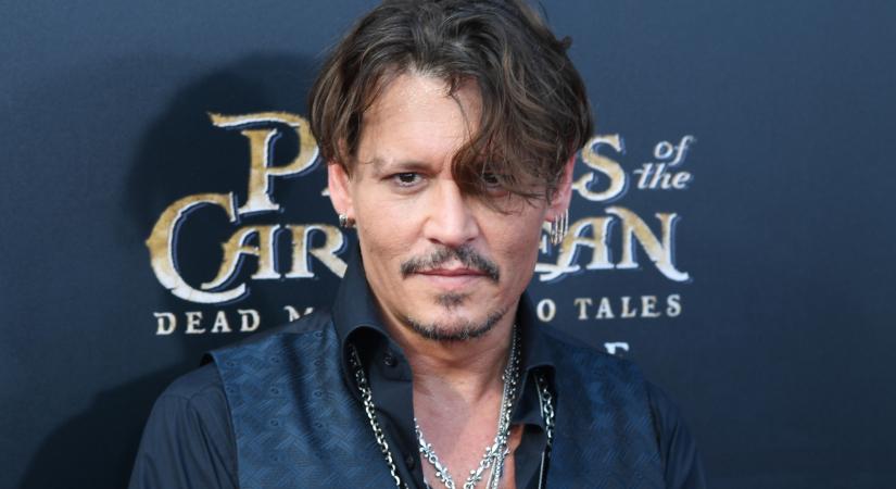 Johnny Depp gyászol - Zenésztársát veszítette el