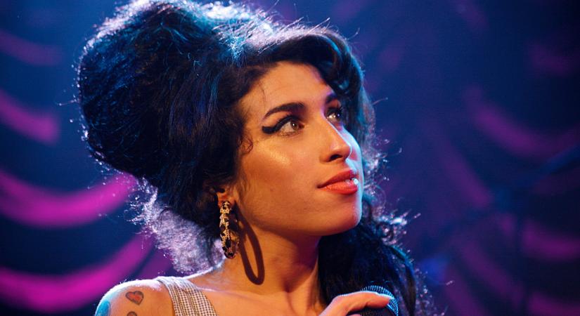Nem fogsz hinnni a szemednek, itt az első kép Amy Winehouse filmjéből