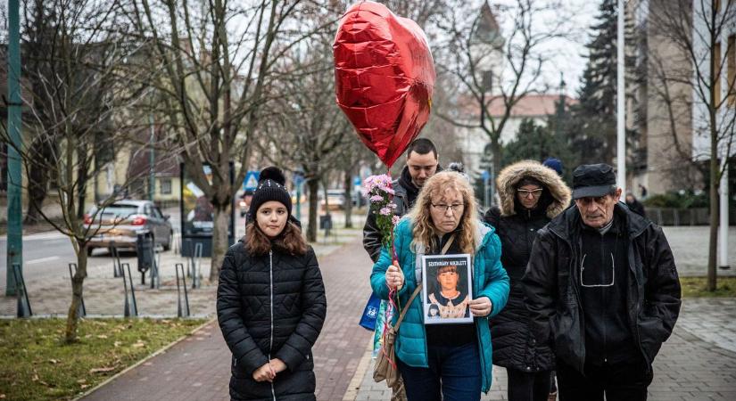 Szathmáry Niki eltűnésére emlékeztek Gyulán - videóval
