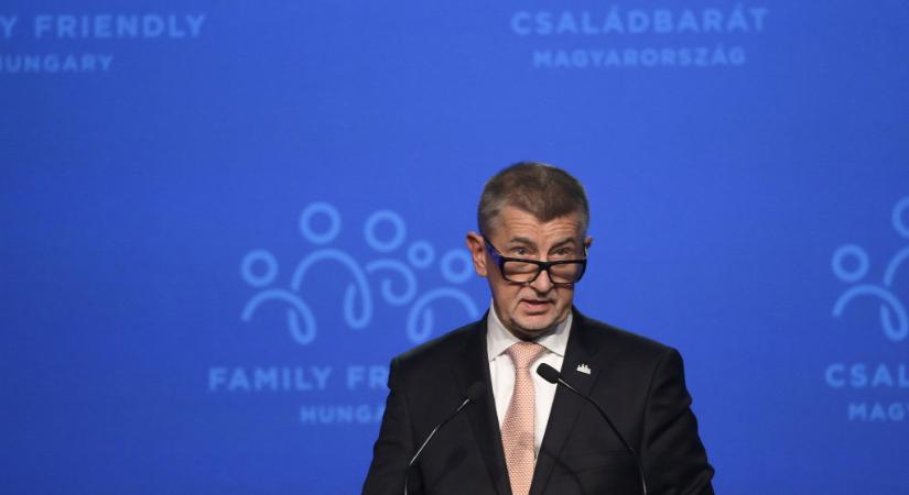 Andrej Babis nyerte a cseh elnökválasztás első fordulóját