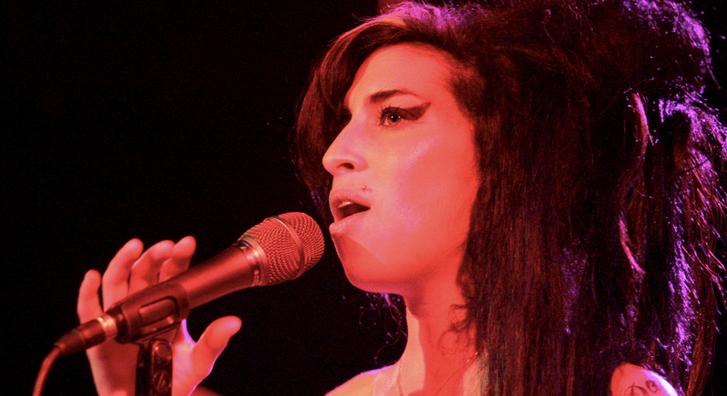 Itt az első kép az Amy Winehouse életét bemutató filmből, a főszereplő kiköpött mása az egykori énekesnőnek