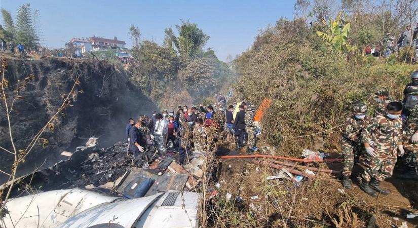 Nepáli légikatasztrófa: 67-re emelkedett a halálos áldozatok száma