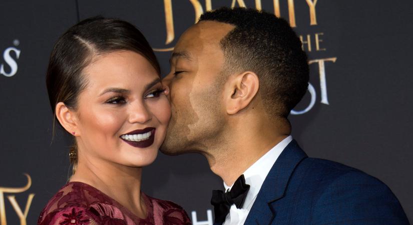 Megszületett Chrissy Teigen és John Legend kisfia