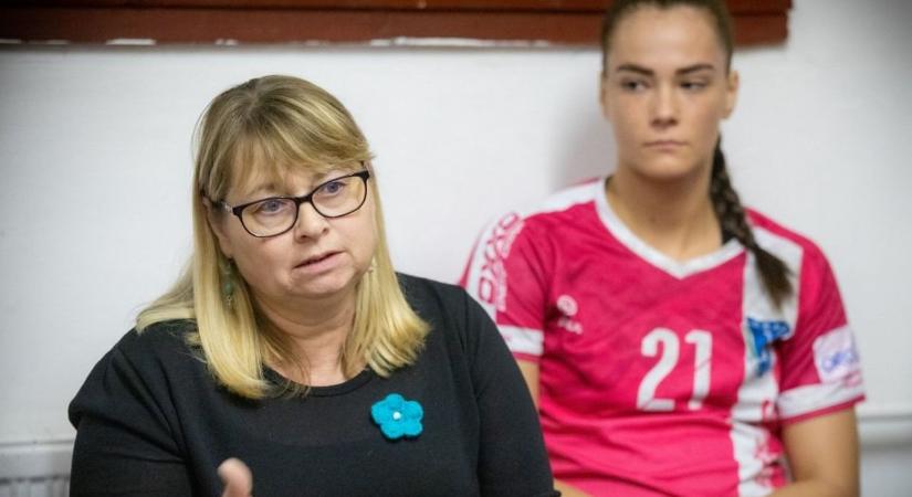 Az orosházi kézilabdás lányok is csatlakoznak a méhnyakrák megelőzési héthez