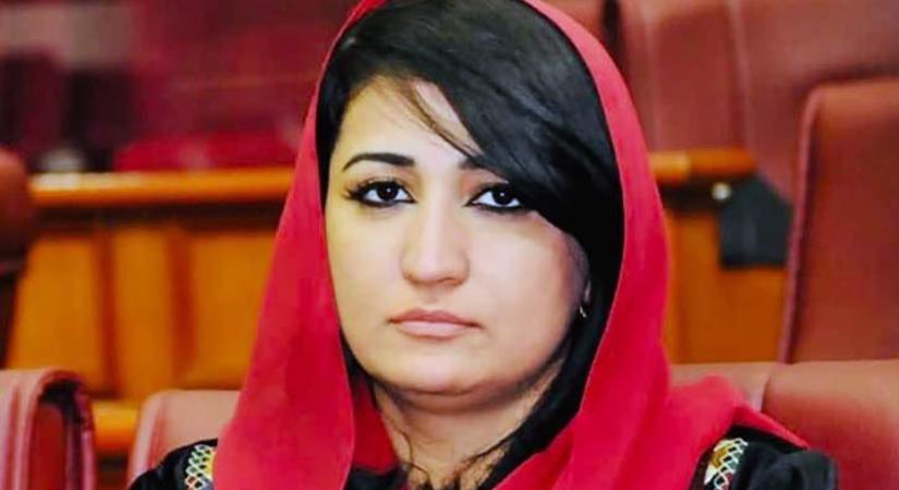 Afganisztánban a saját otthonában agyonlőttek egy volt politikusnőt