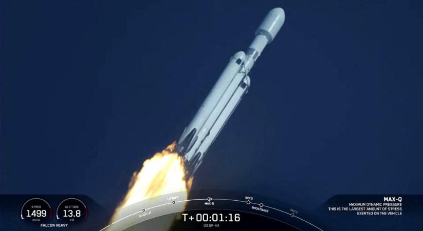 Titkosított katonai rakományt vitt az űrbe a SpaceX