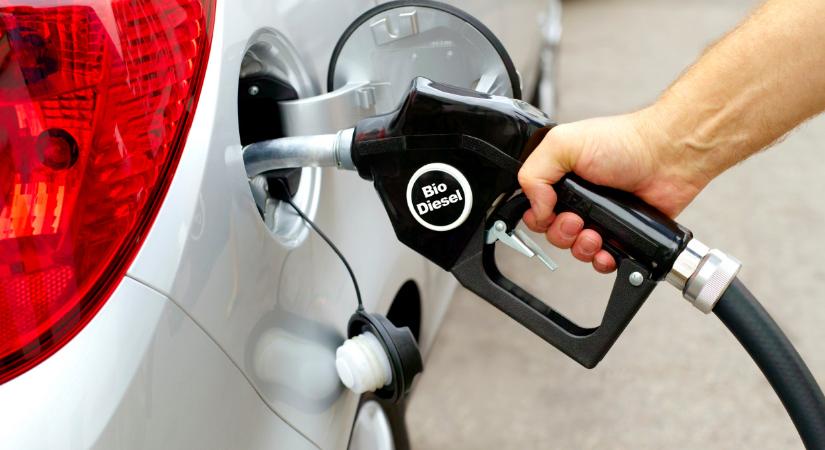 Újabb változás élesedik a magyar benzinkutakon: erre készüljenek az autósok a hét közepétől