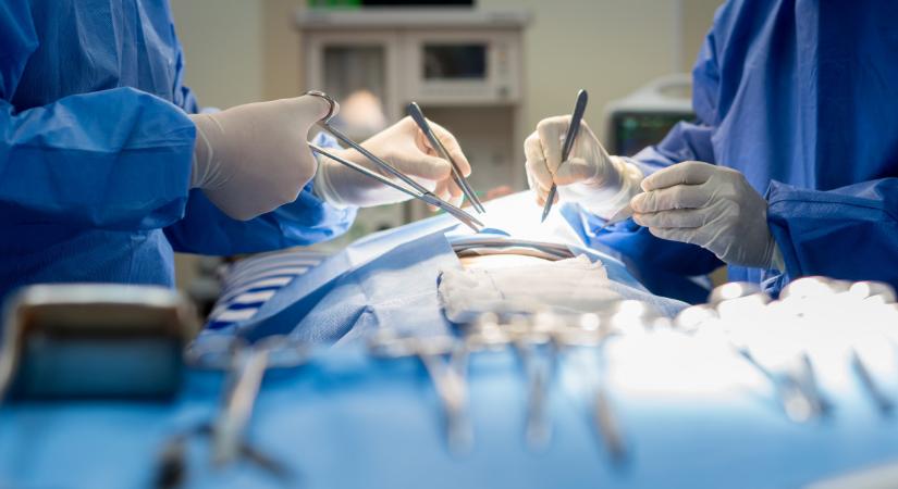 Kígyózó várólisták a magyar kórházakban: egyes műtétekre több mint 3 évet várhatnak a betegek