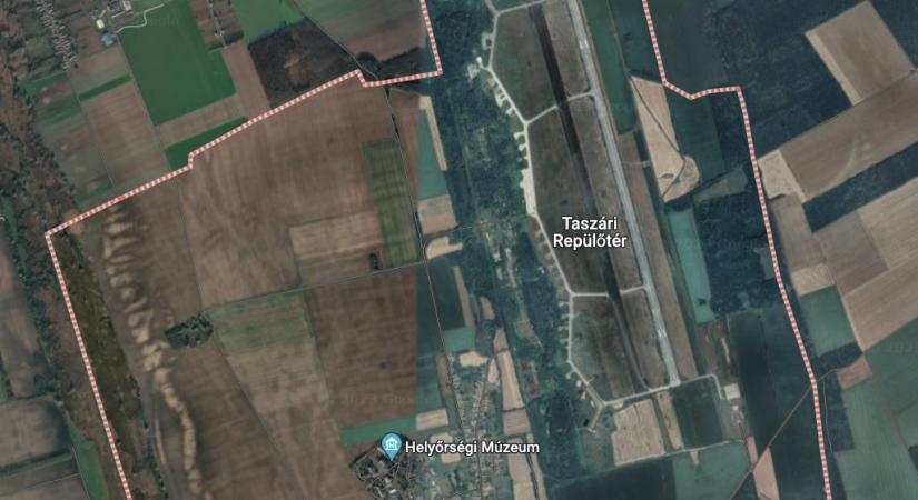 Megtisztítják az egykori taszári repülőtér területét