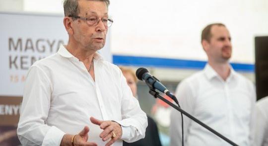Szarvas fideszes polgármestere bejelentkezett a Fudan Egyetemért