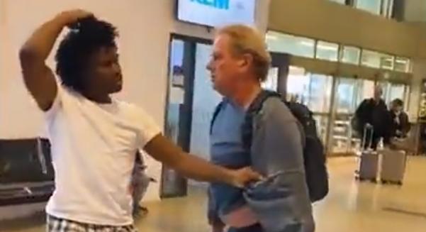 Egy youtuber, aki úgy tesz, mintha táskákat lopna a reptéren, legutóbbi videójában emberére akadt