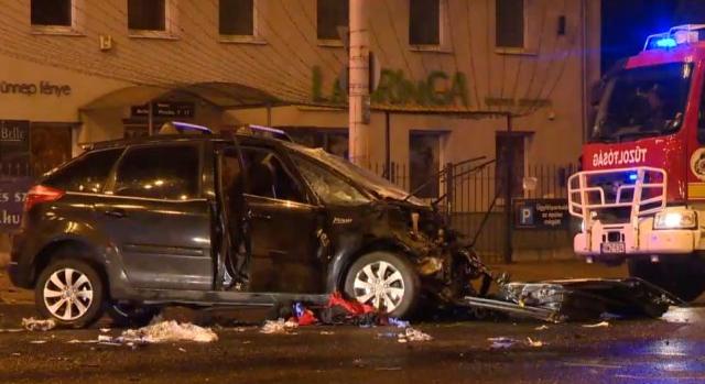 Tragédiával végződött a száguldás, meghalt a 28 éves sofőr Budapesten