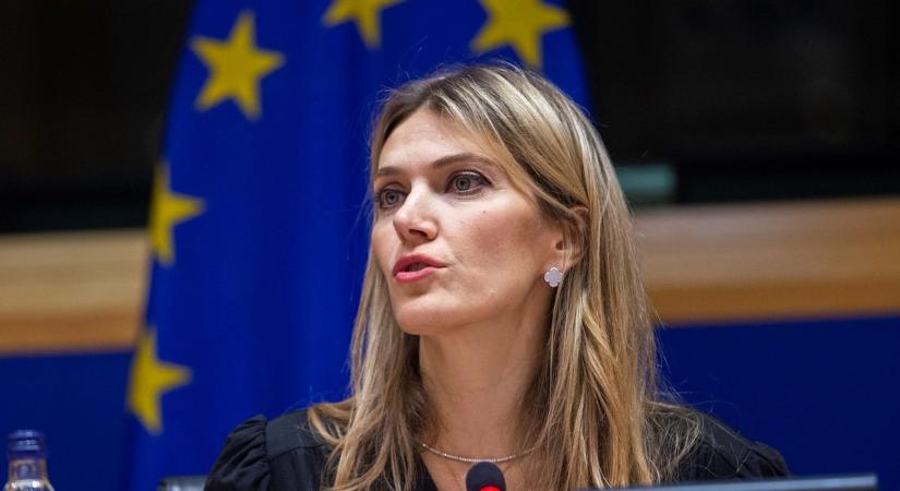 Az EP elnöke is kezdeményezte a két szocialista képviselő mentelmi jogának felfüggesztését