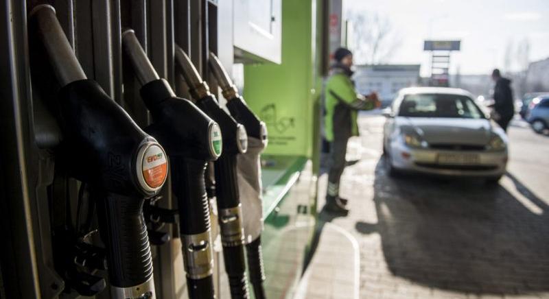 Jelentősen drágulnak az üzemanyagok Magyarországon