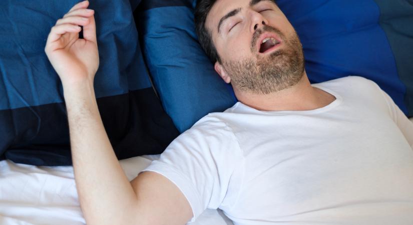 Alvásproblémák - így vezethetnek a felesleges kilók alvási apnoéhoz