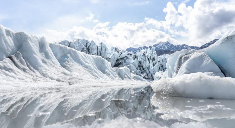 Titokzatos jégférgek lakják a gleccsereket