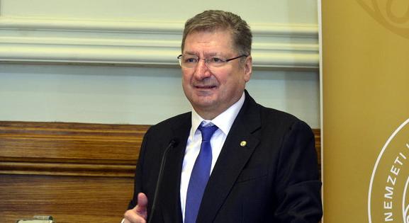 Parragh László szerint akár már most ki lehetne vezetni az árstopot