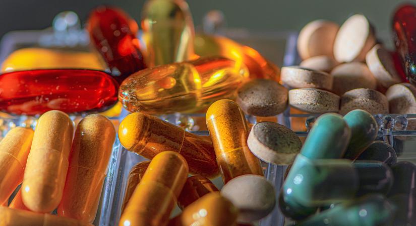 Főként az antibiotikumok és a gyermekeknek szánt gyógyszerek hiányoznak a patikákból