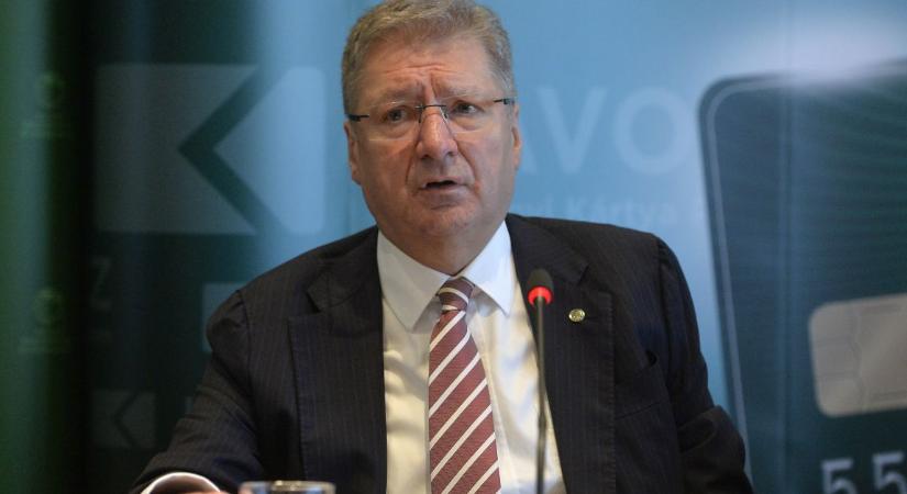 Parragh László az árstop kivezetéséről tárgyal a kormánnyal
