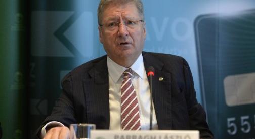 Parragh László az árstopok kivezetéséről tárgyal a kormánnyal