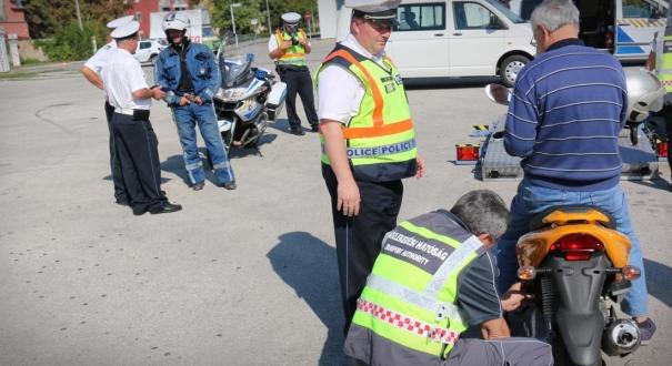 Interjú a Levegő Munkacsoporttal: a rendszámos motorokat is érinti a kitiltás