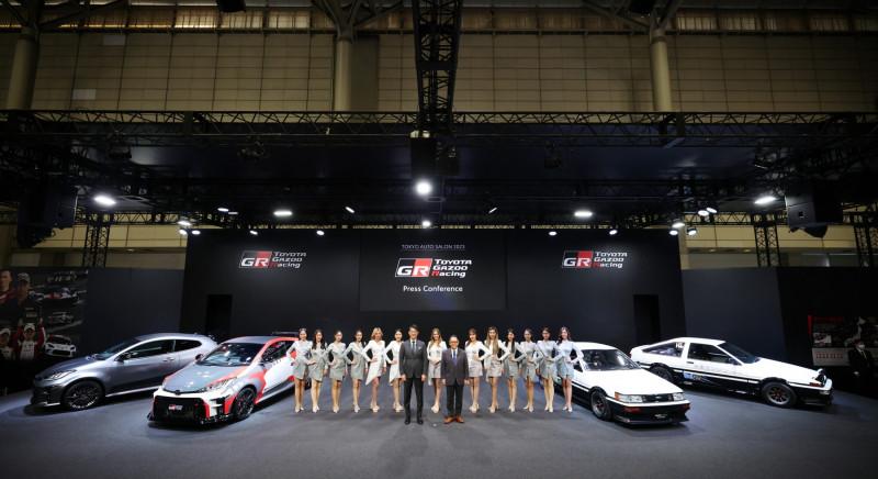 A Toyota koncepciók és versenygépek sorával jelentkezett a Tokiói Autószalonon