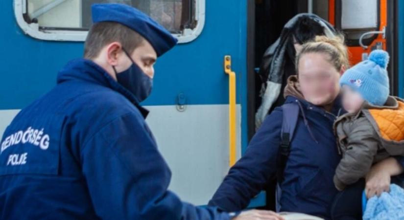 ORFK: mintegy 10 ezren érkeztek Ukrajnából csütörtökön