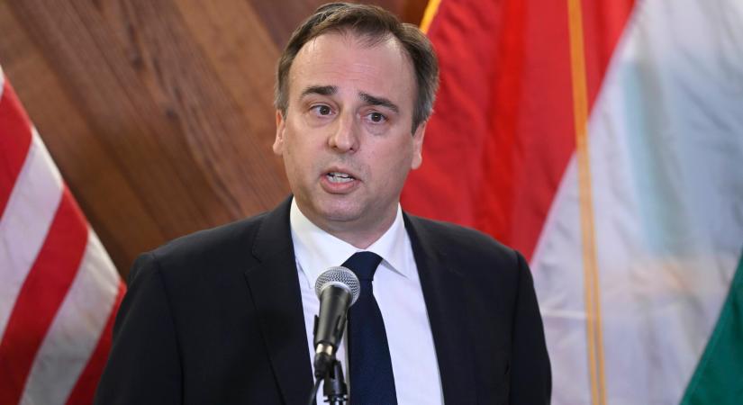 Keményen beleszállt az USA nagykövete a magyar kormányba