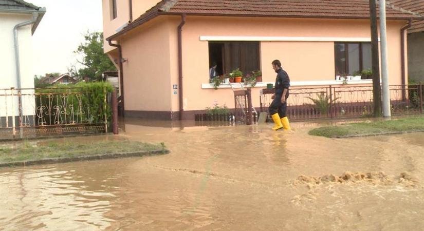 Újabb áradásokra figyelmeztetnek a meteorológusok