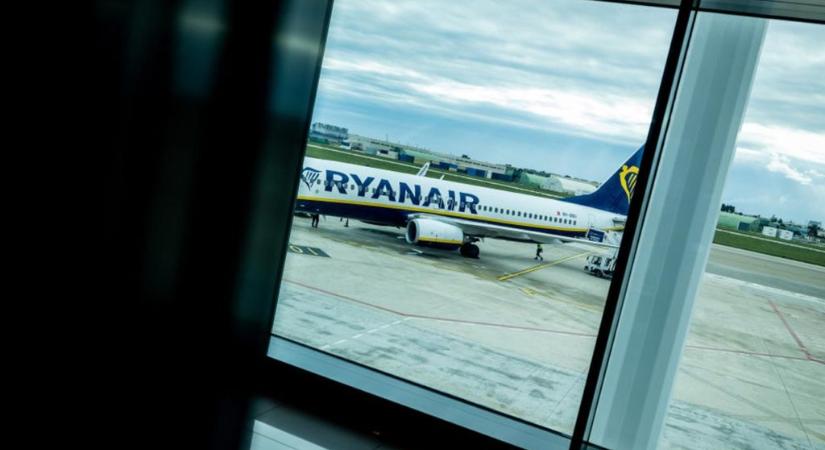 Pokolgépes fenyegetést kapott egy Ryanair-gép, több mint 190-en utaztak rajta