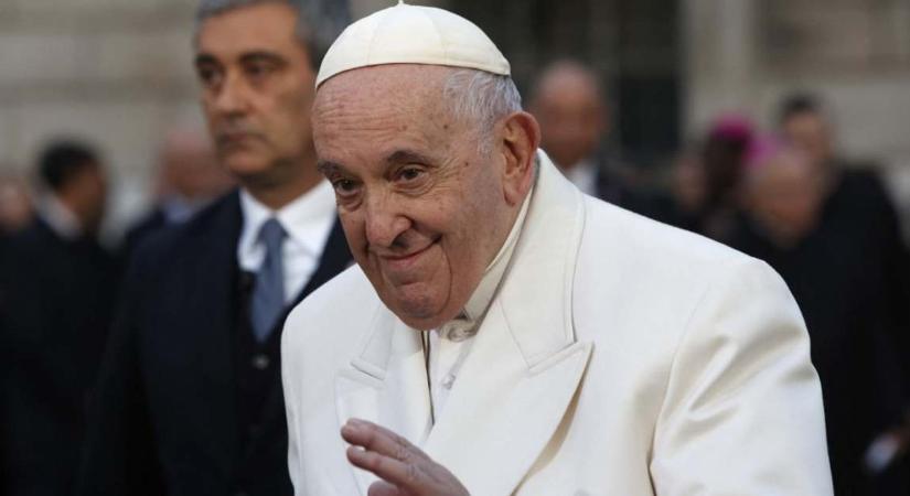 Ferenc pápa pletykának és rágalomnak nevezte az őt érő vádakat
