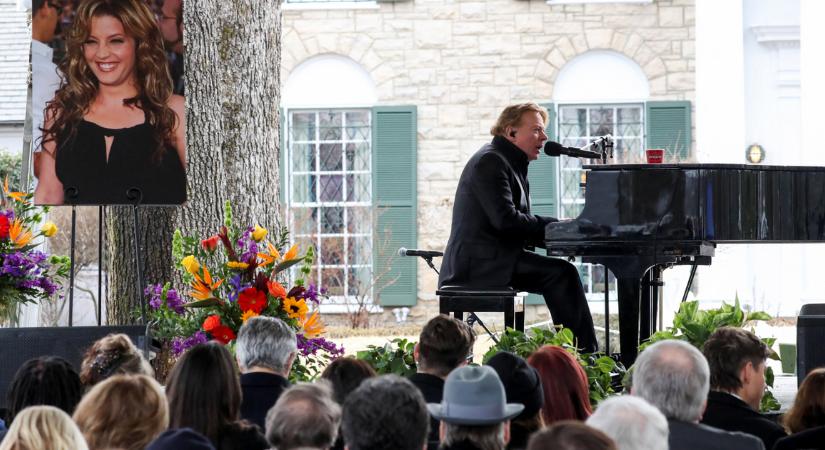 Axl Rose is énekelt Lisa Marie Presley temetésén