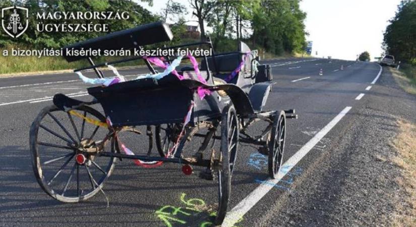 Hintónak ütközött a figyelmetlen sofőr Nógrád vármegyében, vádat emeltek ellene