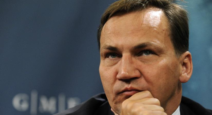 Volt lengyel védelmi miniszter: A kormány is fontolóra vehette Ukrajna felosztását a háború kezdetén