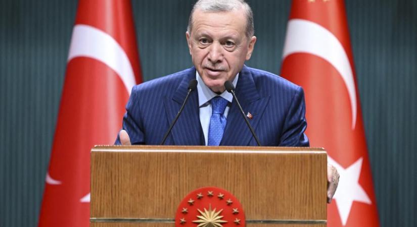 A stockholmi Korán-égetés miatt a török elnök bezárná a NATO-kapuját Svédország előtt