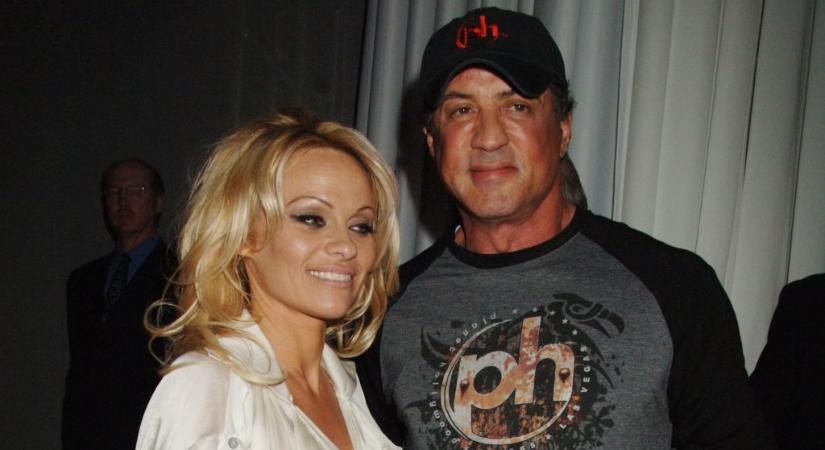 Pamela Anderson: Sylvester Stallone lakást és Porschét ajánlott, hogy az elsőszámú csaja legyek